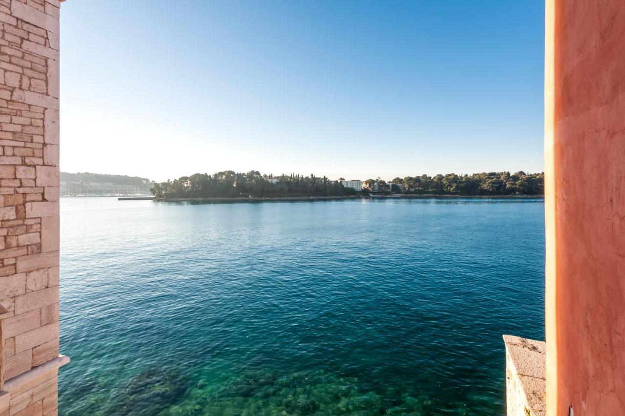 Apartment Mediterraneo 罗维尼 外观 照片