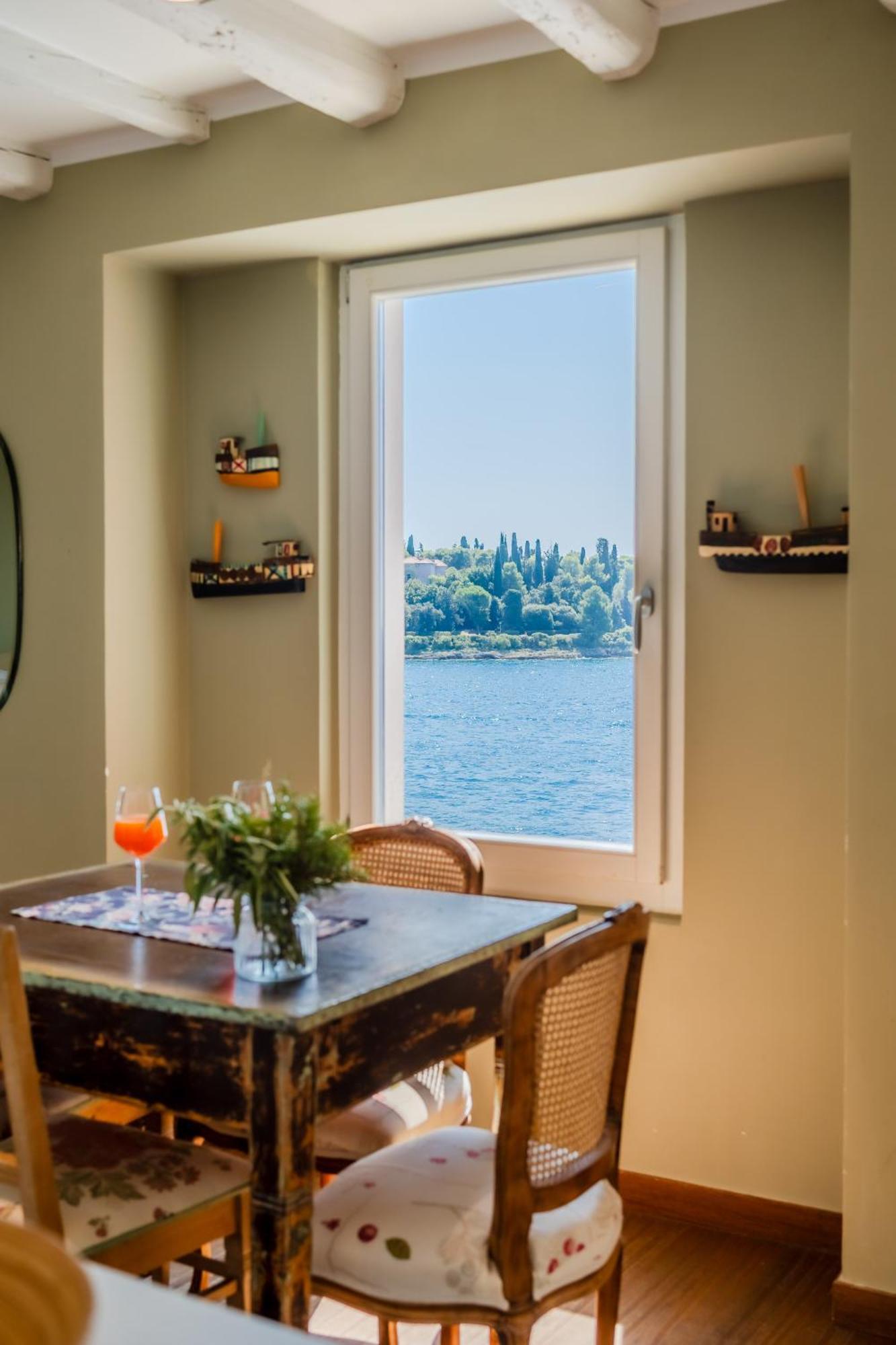 Apartment Mediterraneo 罗维尼 外观 照片