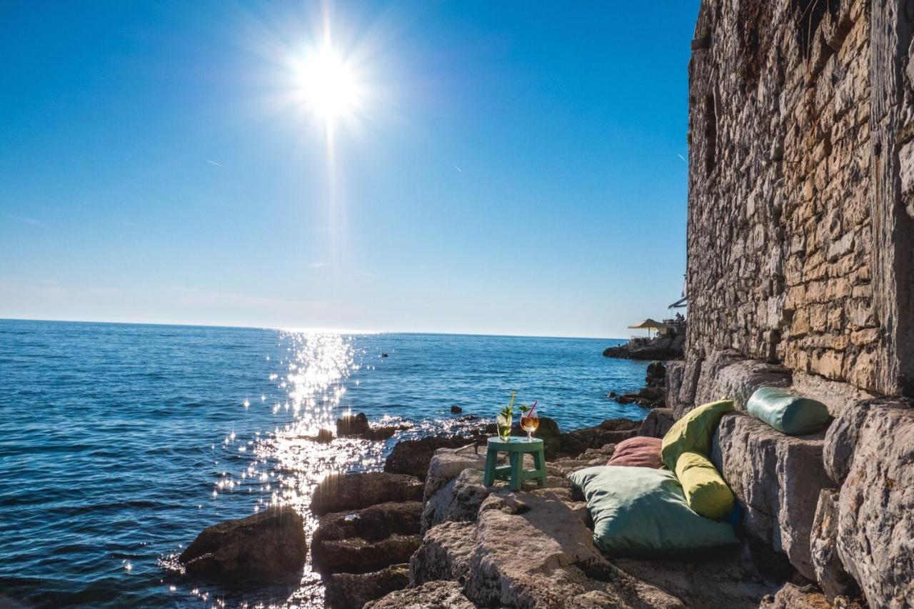 Apartment Mediterraneo 罗维尼 外观 照片